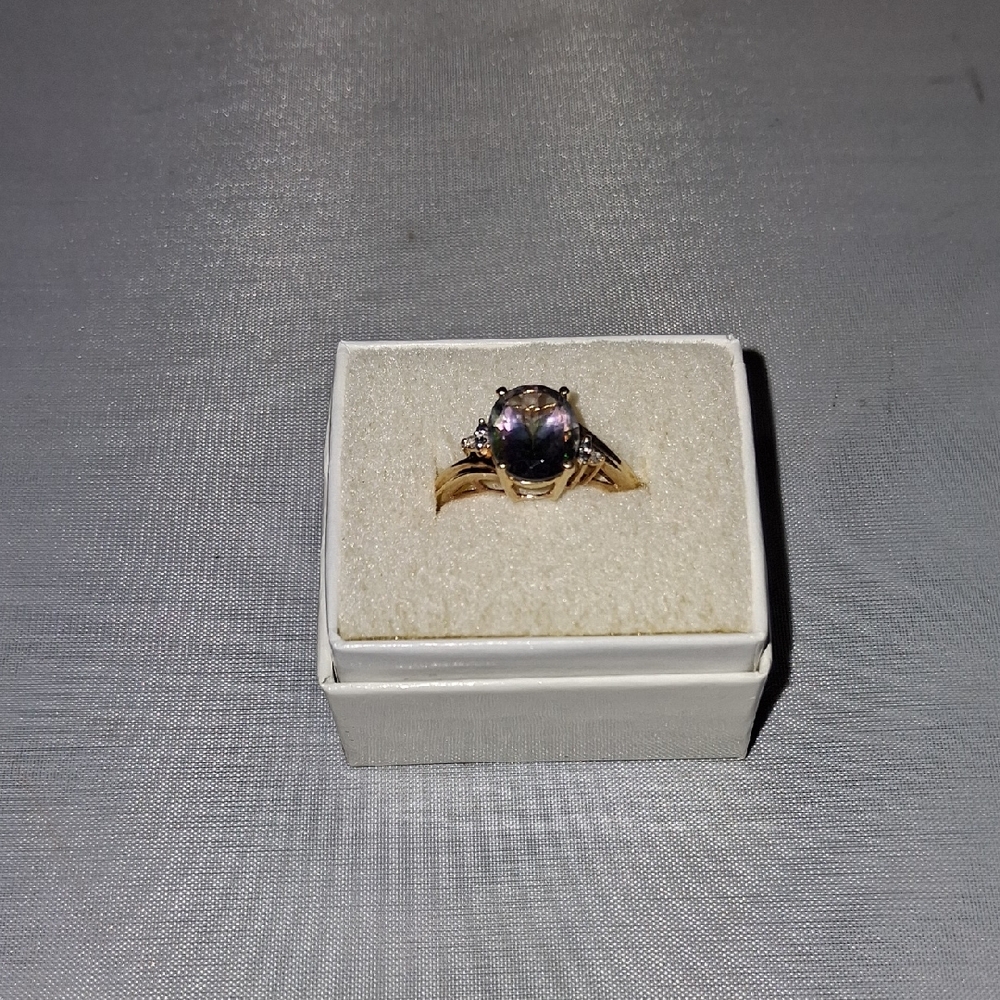 10K Mystic Topaz, just shy of size 9